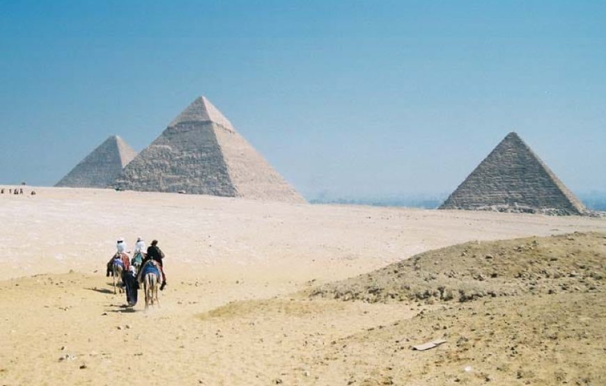 Cairo: Private Day Tour to Pyramids, Saqqara, and Dahshur