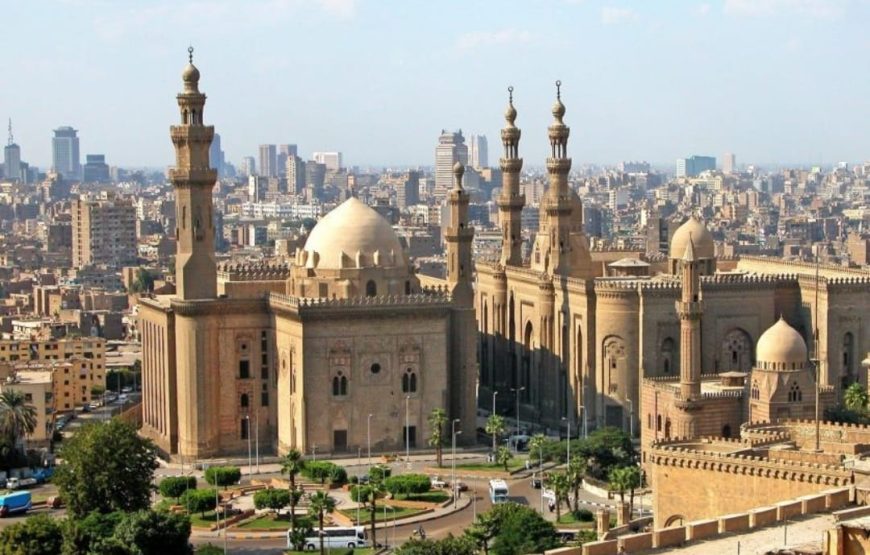 Cairo: Islamic Cairo and Mosques Private Sightseeing Tour